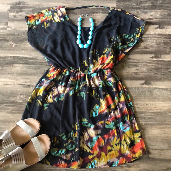 Lush Dresses & Skirts - 🍀Lush Open Back Dress